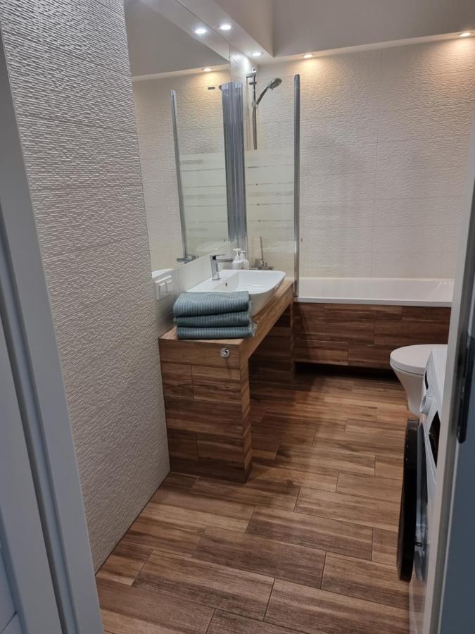 Big 6 People, 3 Rooms, Airport/mokotow Warszawa