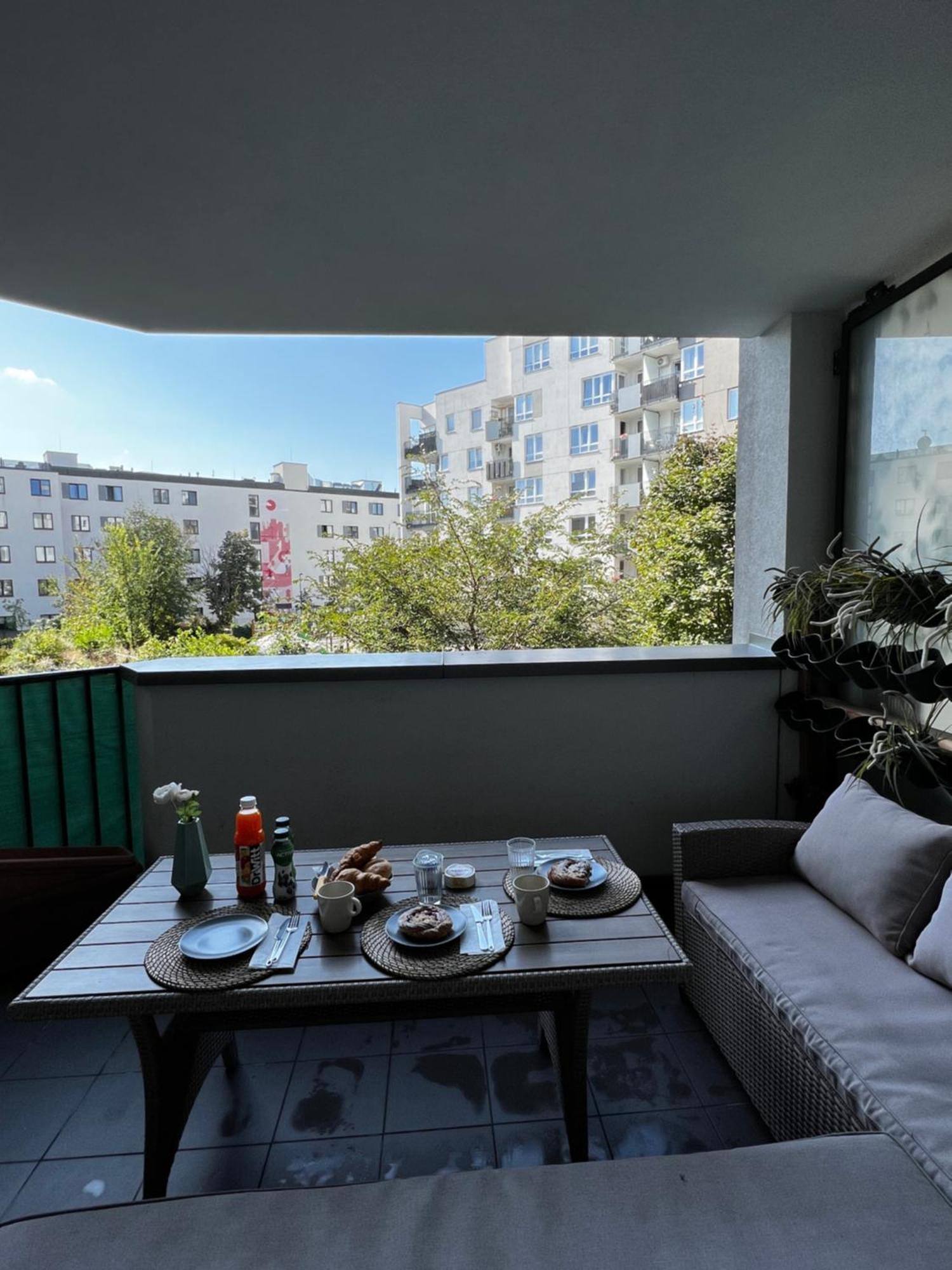 Big 6 People, 3 Rooms, Airport/mokotow Lägenhet Warszawa